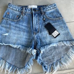 One TeaspoonHollywood jean short size 23